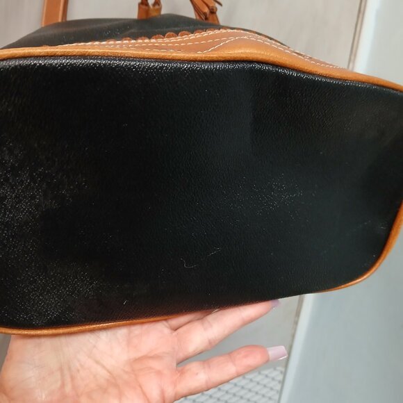 Adrienne Vittadini Hobo Bucket Bag - Picture 4 of 11